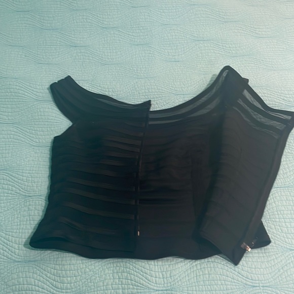 Js collection petite black striped cropped top - Picture 7 of 13